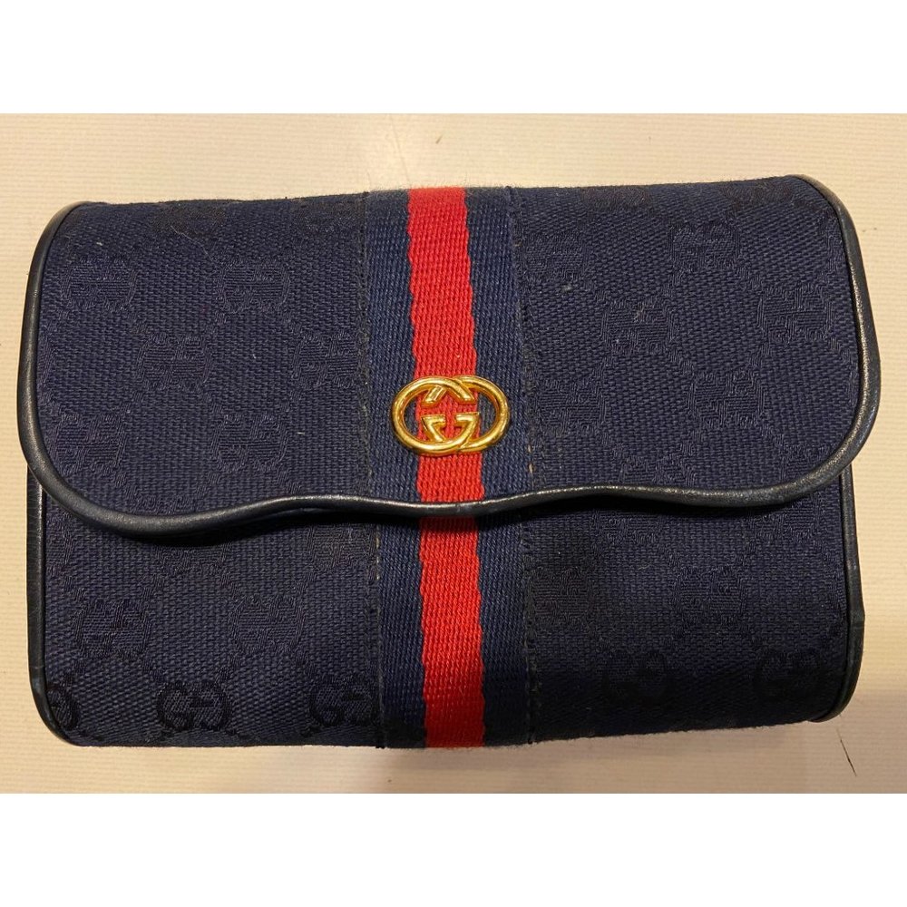 Ladies Vintage Gucci Clutch
